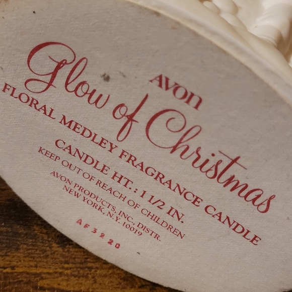 Avon Glow of Christmas - Picture 7 of 9